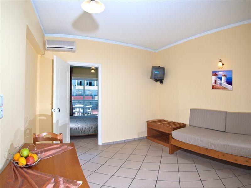 Cosmos Hotel Réthimno Kültér fotó